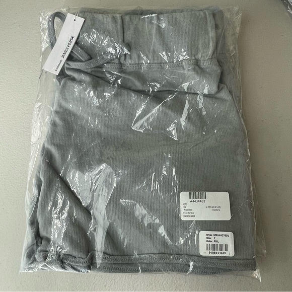 STANDARD JAMES PERSE NWT DRAWSTRING WAIST PULL ON KNIT SHORTS IN FOIL GREY - Picture 10 of 10